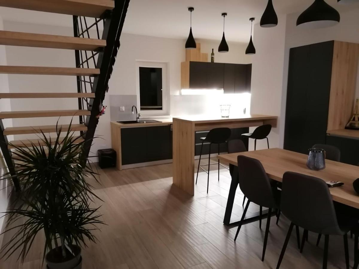 Brand New Apartment In Малинска Экстерьер фото