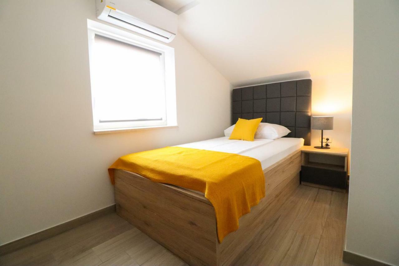 Brand New Apartment In Малинска Экстерьер фото